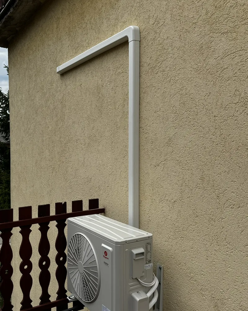 Kültéri egység csővezetékkel